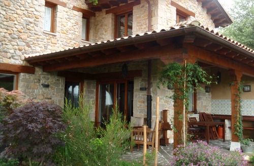 Prado House | Casa La Marina. Berbes. Finca 3000 m2, parking, overlooking the sea/mountain, golf 500 m