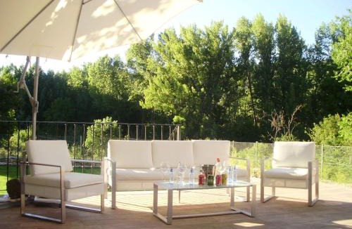 Pradena House | Casa los Tres Nogales