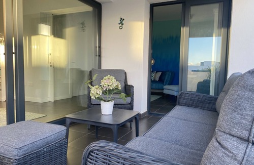 Villaverde Apartment | CASA MAGMA: apartment with roof terrace, private Jacuzzi, ocean & volcano views