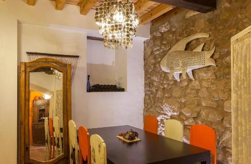 Logrono Historic Centre House | Casa Malvasía