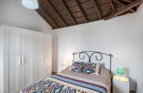 El Granel House | Casa María Jose