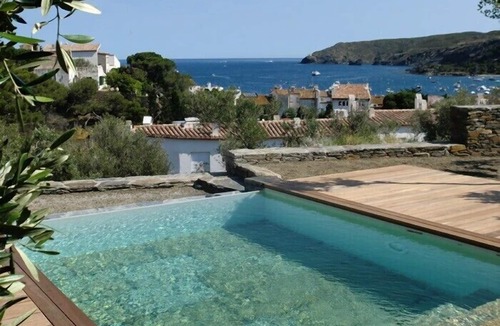 Cadaques House | Casa Margot Bay views, central, with pool, private garden,