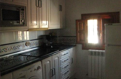 Angues House | Casa Marzo