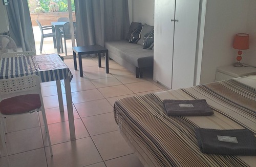 Las Rosas Apartment | Casa Mathis: a charming one-room vacation apartment located on the ground floor
