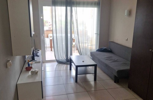 Las Rosas Apartment | Casa Mathis: a charming one-room vacation apartment located on the ground floor