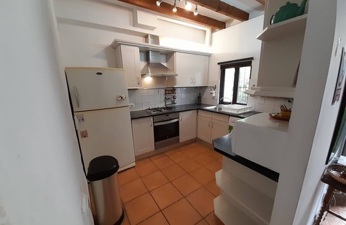 Lliber Cottage | Casa Menut is a 150 year old house Located in the heart of Lliber,