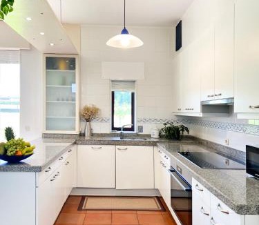 Brion House | Casa Minu