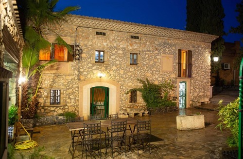 Olerdola Villa | Casa Montserrat Ruralvilla: Authentic Catalan Farmhouse with Modern Comforts