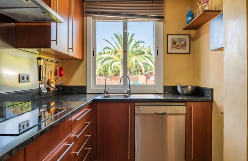 Calonge Villa | Casa Monica – Charming House with Garden and Pool Near the Village Center