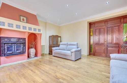 Viana Apartment | Casa Museo by Clabao