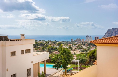 Casas de Torrat House | Casa Nue - Plusholidays
