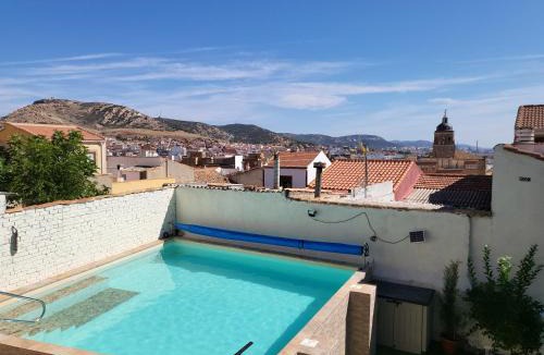 Puertollano House | Casa Oasis Puertollano, una casa rural en Puertollano, agradable, con Piscina en zona tranquila