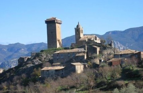 Murillo de Liena Cottage | Casa Pabán apartments for 2/3 people. Views of the river and mountains