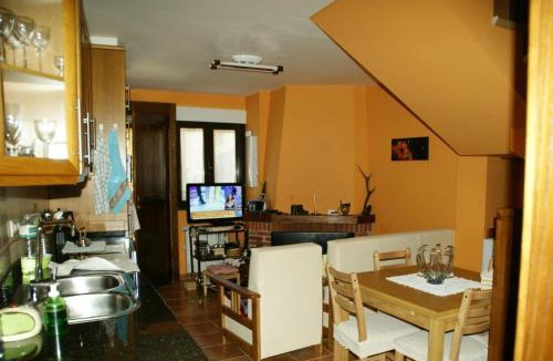 Santa Cruz de los Cuerragos House | Casa rural Rosita