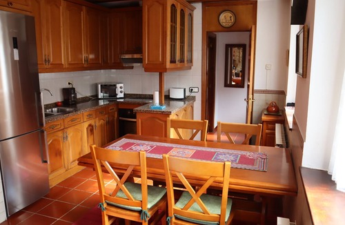 Santa Maria de Valdeon House | Casa Rural Cares . En Pleno Picos de Europa
