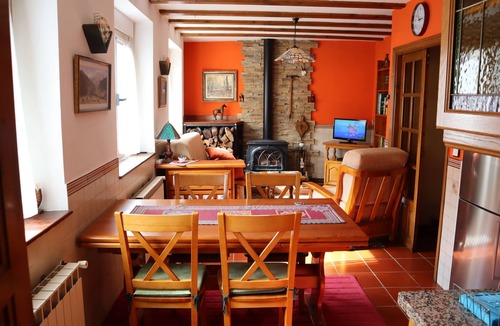Santa Maria de Valdeon House | Casa Rural Cares . En Pleno Picos de Europa
