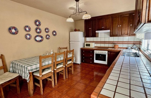 El Paso Villa | Casa Roja: Panoramic Views & Rural Comfort