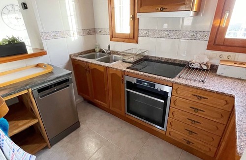 Empedrola House | Casa Rosa - Quietly located house with beautiful panoramic view & fiber wifi