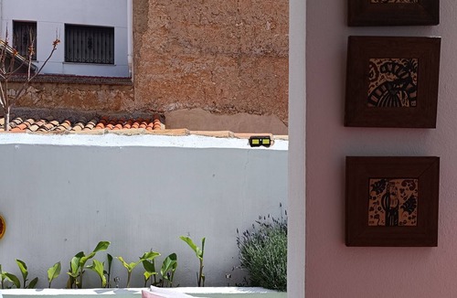Caudete de las Fuentes Cottage | Casa Rural Alegria, a home in the mountains and close to the beach
