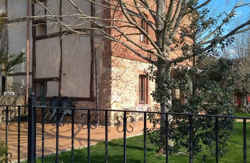 Roscales de la Pena Cottage | Casa Rural La Tila for 8 people
