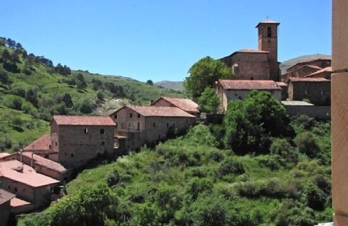 Montenegro de Cameros Cottage | Casa Rural La Costanilla for 4 people