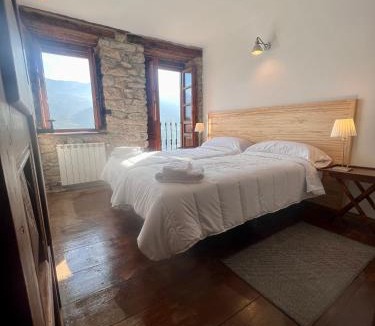 Armano House | Casa Rural Basiver - Habitación Pico Samelar