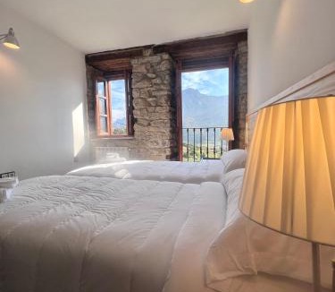 Armano House | Casa Rural Basiver - Habitación Pico Samelar