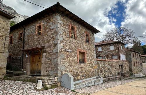 Valdorria House | Casa rural C de Caballo, Valdorria Brother Law SL