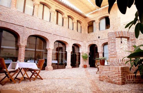 Llerena House | casa rural Cieza de León