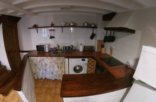 Pilona Hostel | Casa Rural EL Balcón DEL Hórreo Para 6 Personas EN Piloña