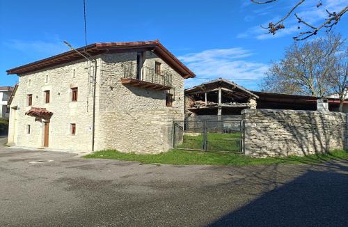 Quincoces de Yuso House | Casa Rural El Pinche