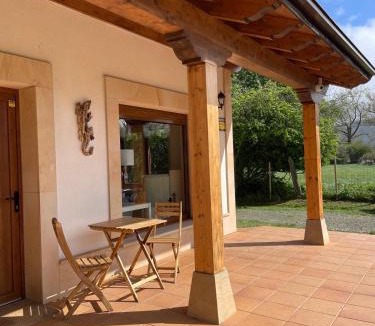Salces Ski Chalet | Casa rural en Fontibre