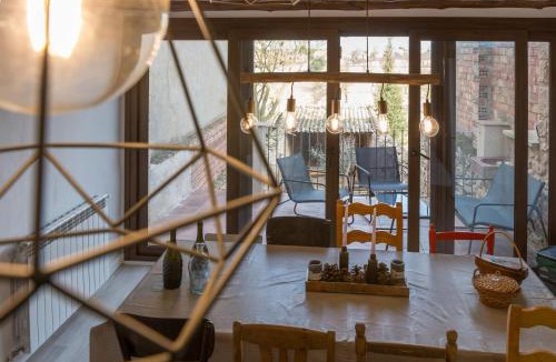 Almatret Apartment | Casa Rural Encantadora