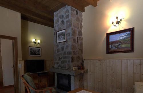 Navarredonda de Gredos House | Casa Rural Valdeascas