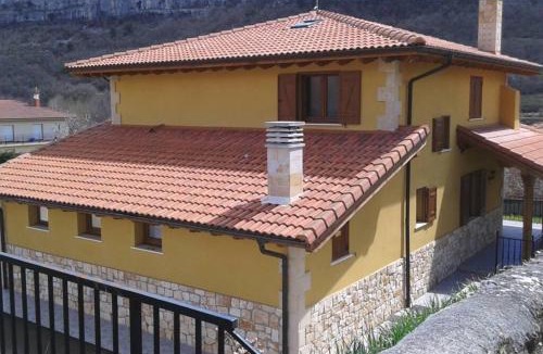 Santelices House | Casa Rural Izarrak