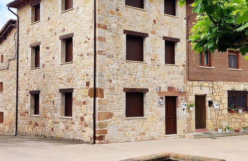Valmala House | Casa Rural LA Genciana