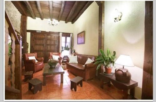 Cabezuela del Valle House | CASA RURAL LOS PORTALES Valle del Jerte