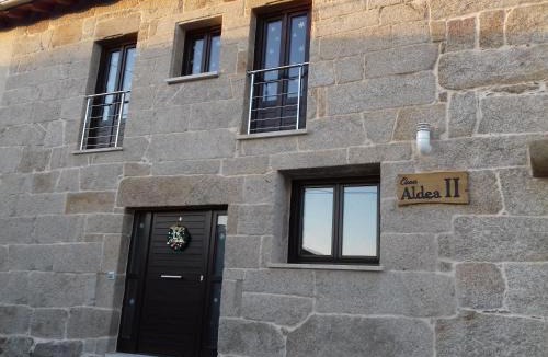 Coles House | Casa Tras Do Rio