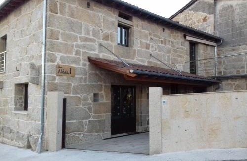 Coles House | Casa Tras Do Rio