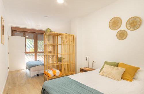 Torrefiel Apartment | Casa Valencia Berni - Bright & Spacious Apartment Near Valencia Center