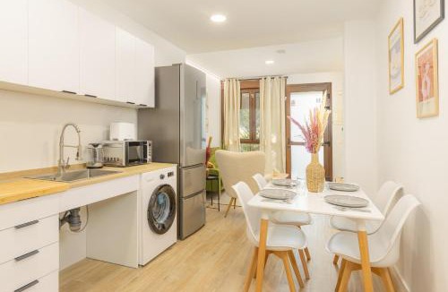 Torrefiel Apartment | Casa Valencia Berni - Bright & Spacious Apartment Near Valencia Center