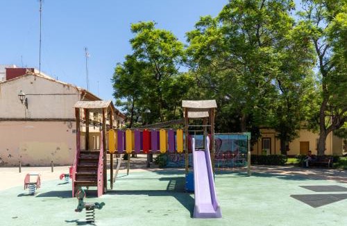 Torrefiel Apartment | Casa Valencia Berni - Bright & Spacious Apartment Near Valencia Center