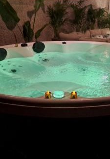Caldas de Reis House | Casa Victoria garden con Jacuzzi y piscina