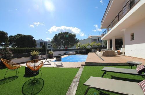 Llanca House | CASA VILAJUÏGA - Amplia casa moderna con agradable piscina privada. - ES-228-134