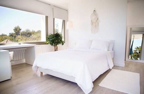 Los Monasterios Villa | CasaBlanca Villa Valencia