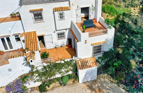 Turre House | Casas de KoKo - a terraced house in a quiet natural setting
