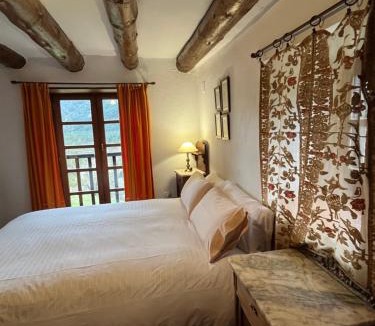 Espierba House | Casas de Zapatierno