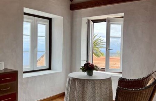 Tesbabo Apartment | Casas Rural Las Guindas - Cozy Rural House, Hierro