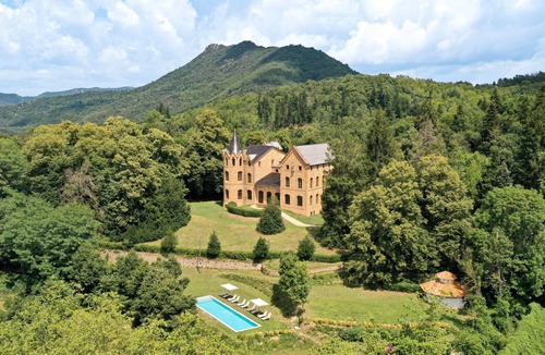 Sant Hilari Sacalm Villa | Castell de Villavecchia - Castle with pool Girona Barcelona