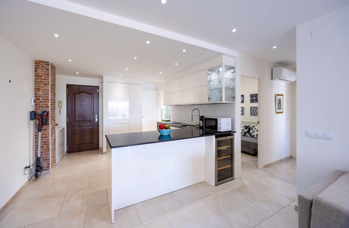 Raval Roig Apartment | Castle and Beach by Fidalsa